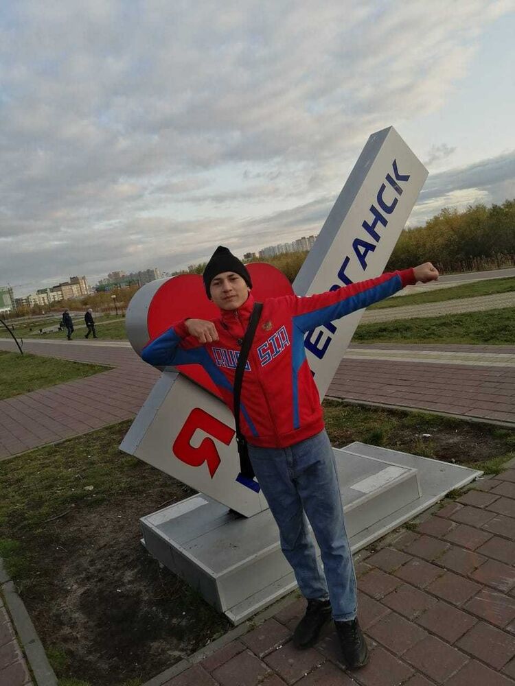  17625260  Arsen, 44 ,    