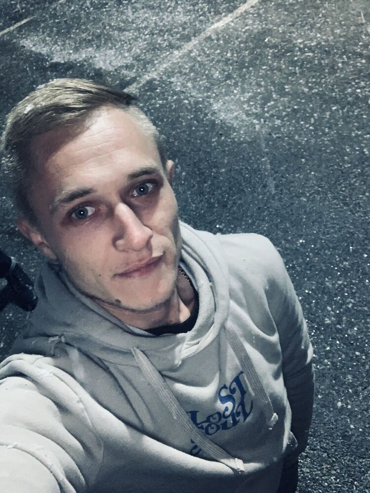  ,   Ivan, 25 ,   ,   
