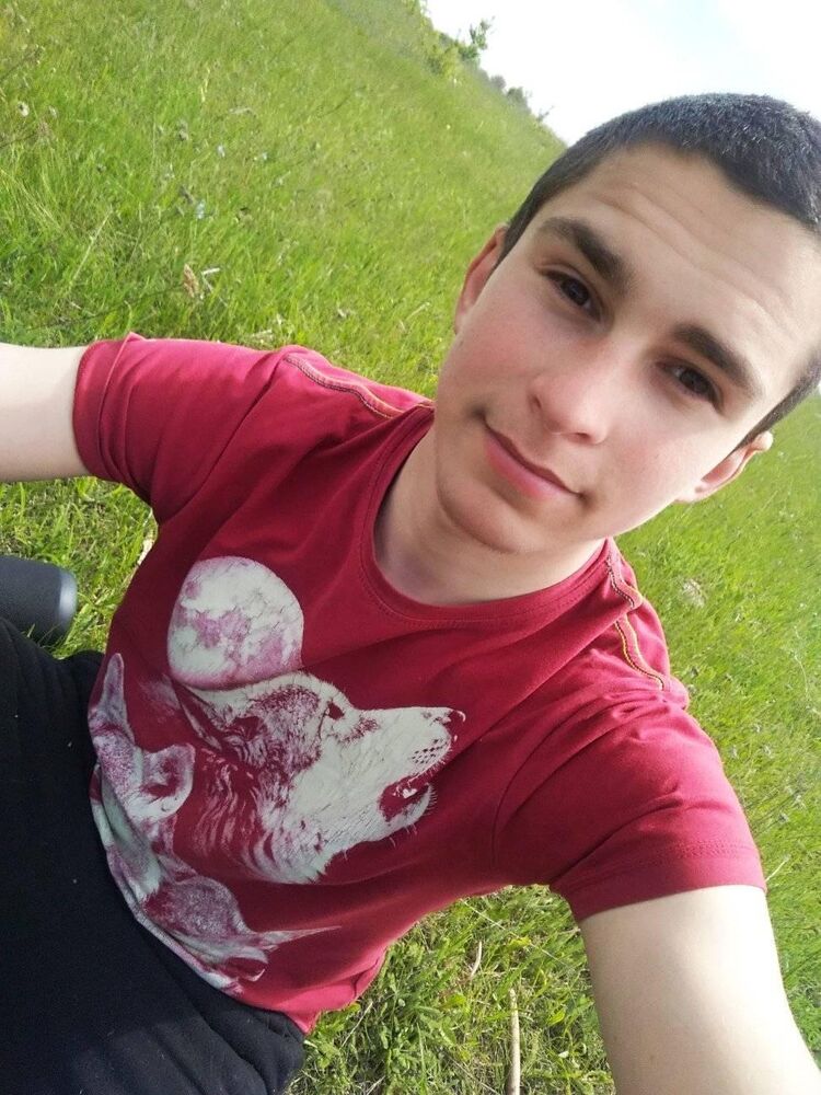  27241990  Sergii, 21 ,    