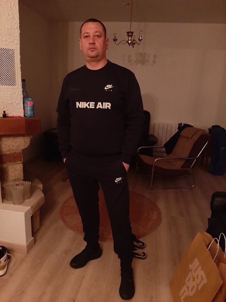  ,   , 40 ,   ,   