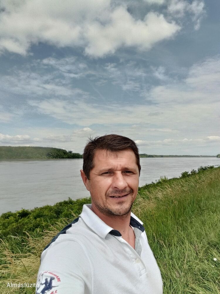  ,   Sergiu, 43 ,     , c , 