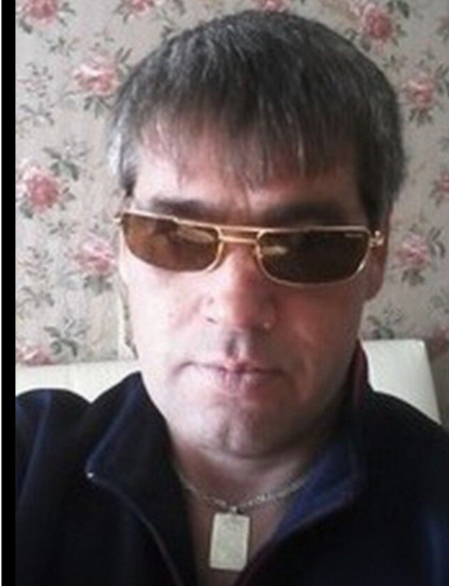  13571030  Ivan, 51 ,    