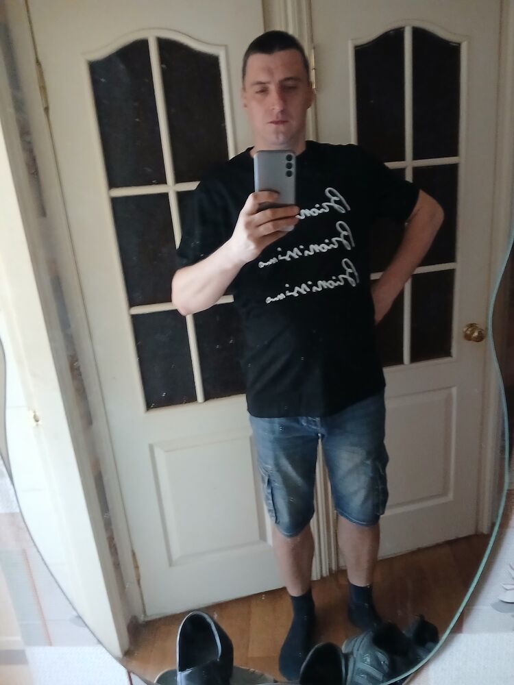  52298220  Nikola, 35 ,    