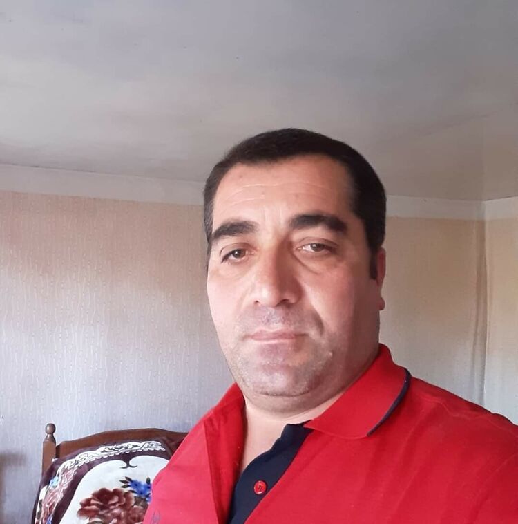  21254100  Morisi, 45 ,    