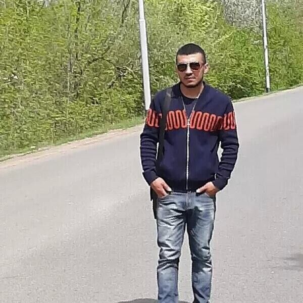  20435320  Alisher, 28 ,    