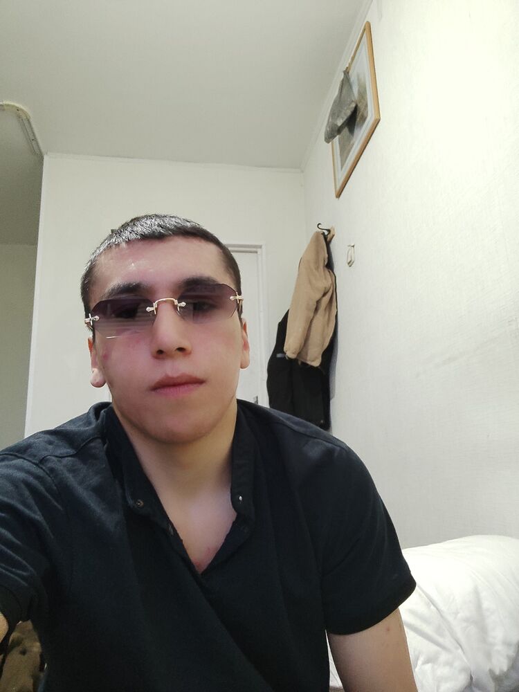  51981520  Ali, 25 ,    