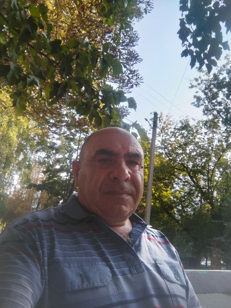  46196430  Azim, 55 ,    
