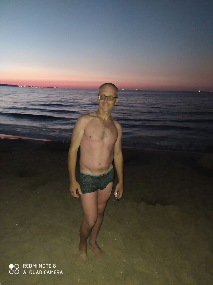  21237670  Ivan, 56 ,    Posen
