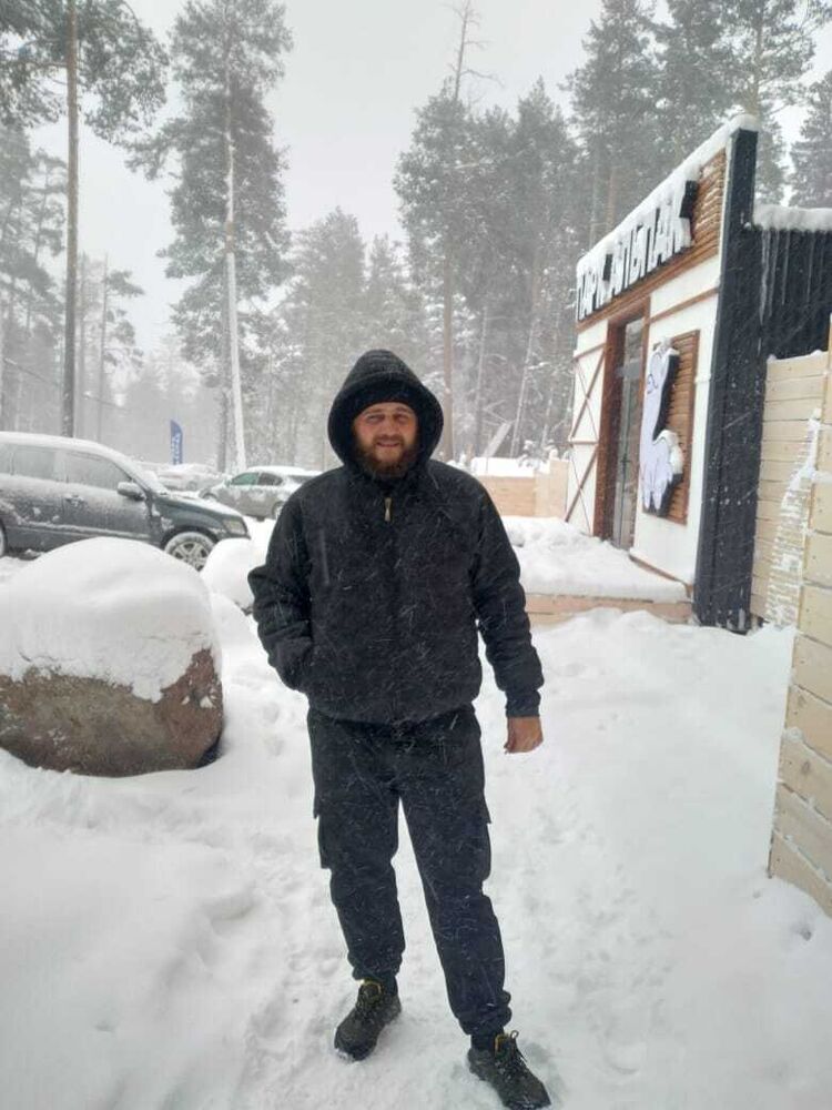  ,   Aleksandr, 32 ,   ,   