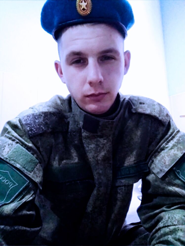  46149360  Sergey, 26 ,    