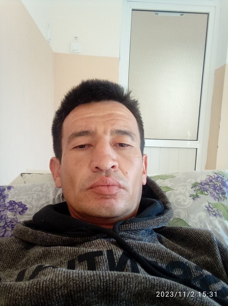  38947620  Ali, 36 ,    