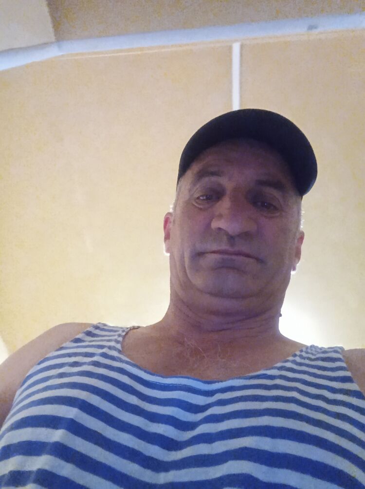  44067560  , 52 ,    