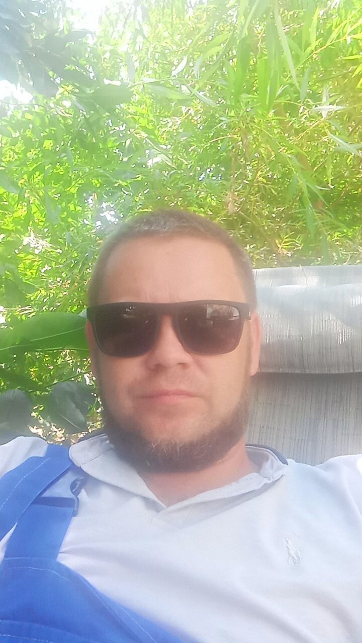  52939150  , 38 ,    