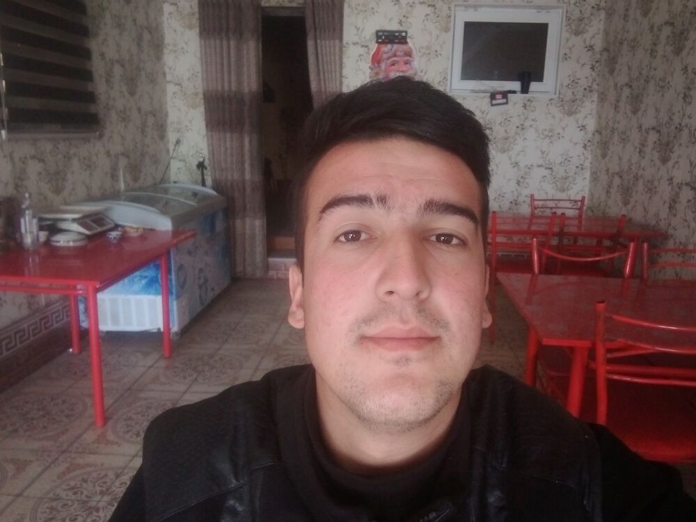  43395840  Shahzod, 26 ,    