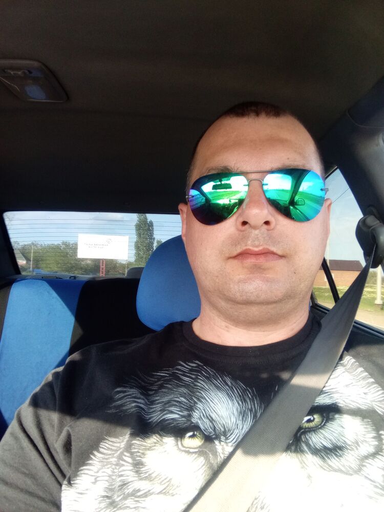  ,   Sasha, 38 ,   c 