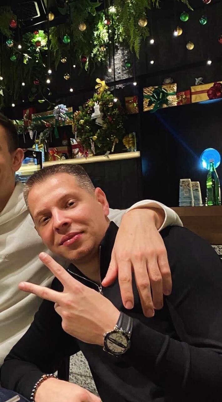  54459780  Monte, 31 ,    