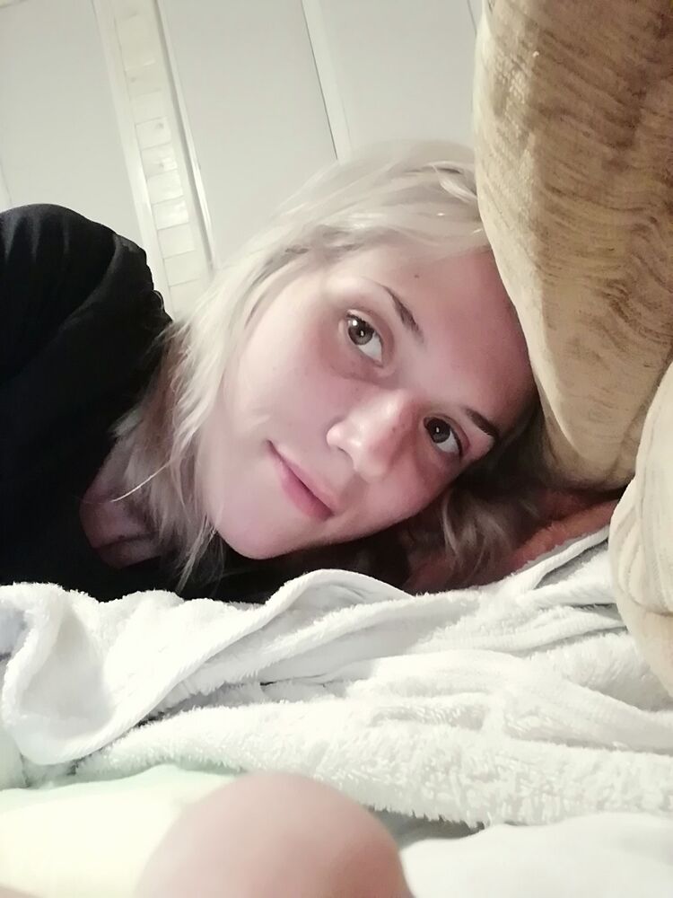  28984970  , 27 ,    -