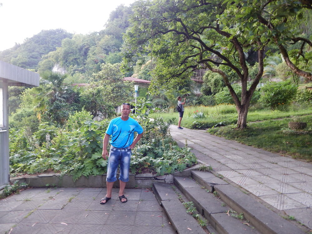  15252670  Andrey, 49 ,    
