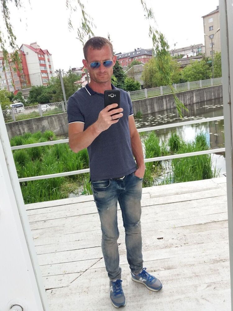  23065840  Roma, 42 ,    
