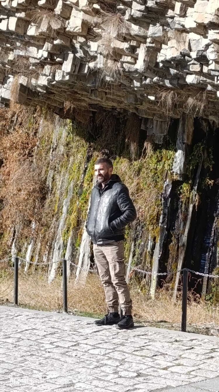  ,   Vahagn, 47 ,   ,   , c , 