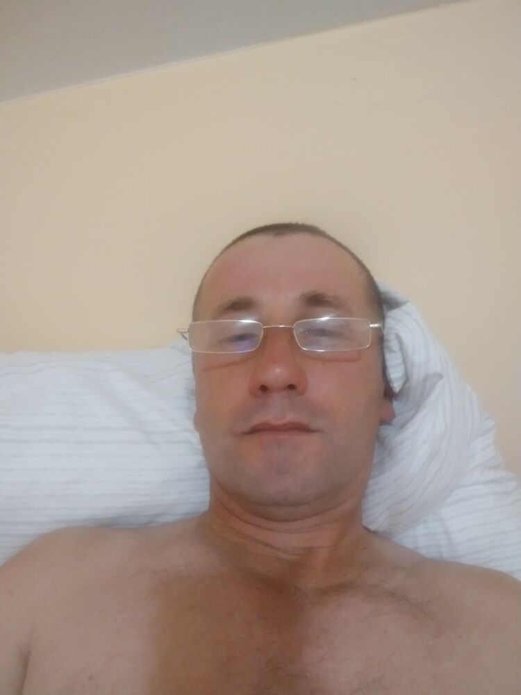 44210770  Ivan, 45 ,    -