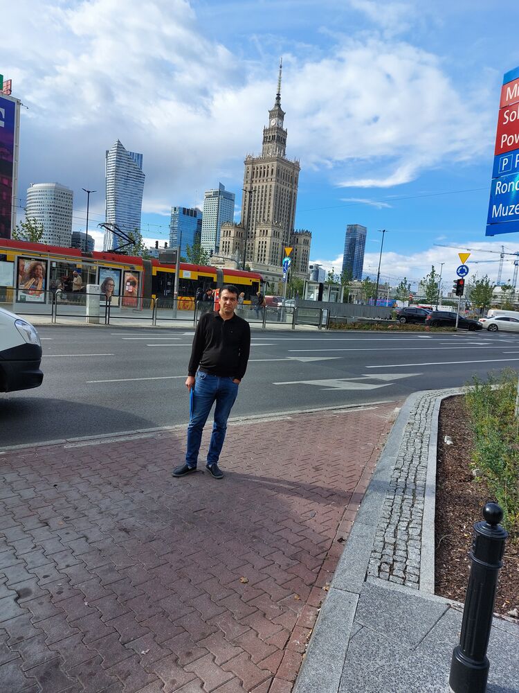  ,   Ismoiljon, 36 ,   ,   