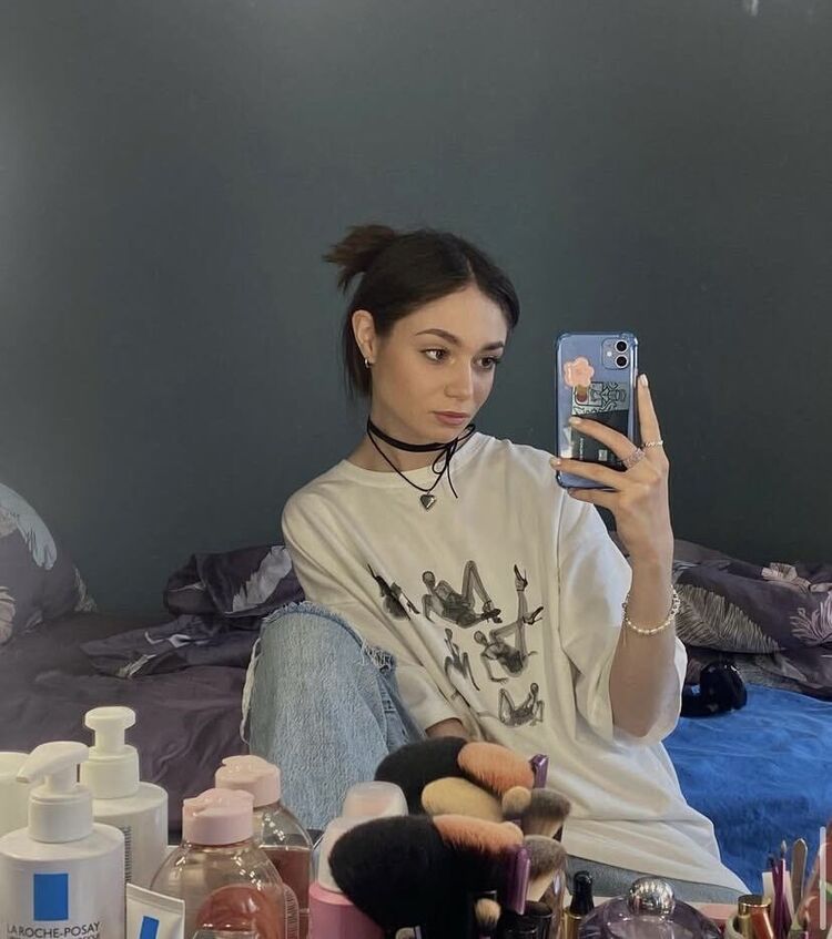  -,   , 22 ,   