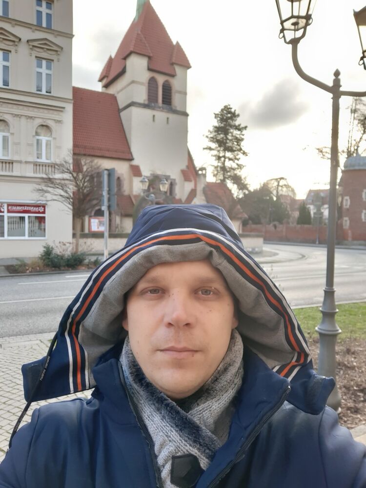  19023850  , 34 ,    