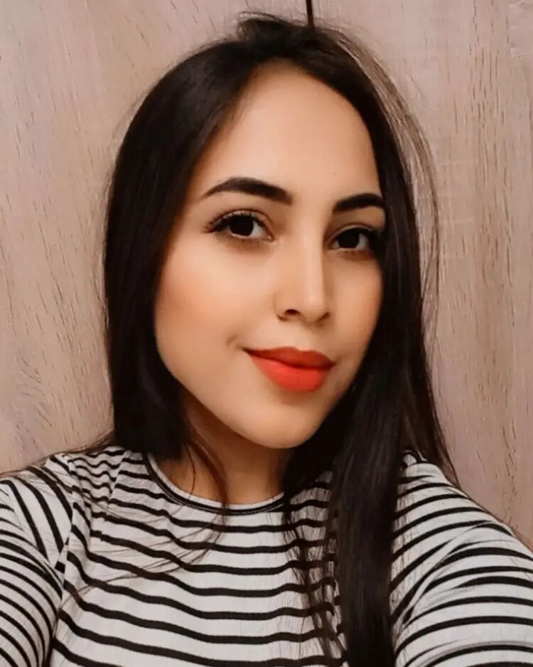  ,   Maria, 25 ,   ,   