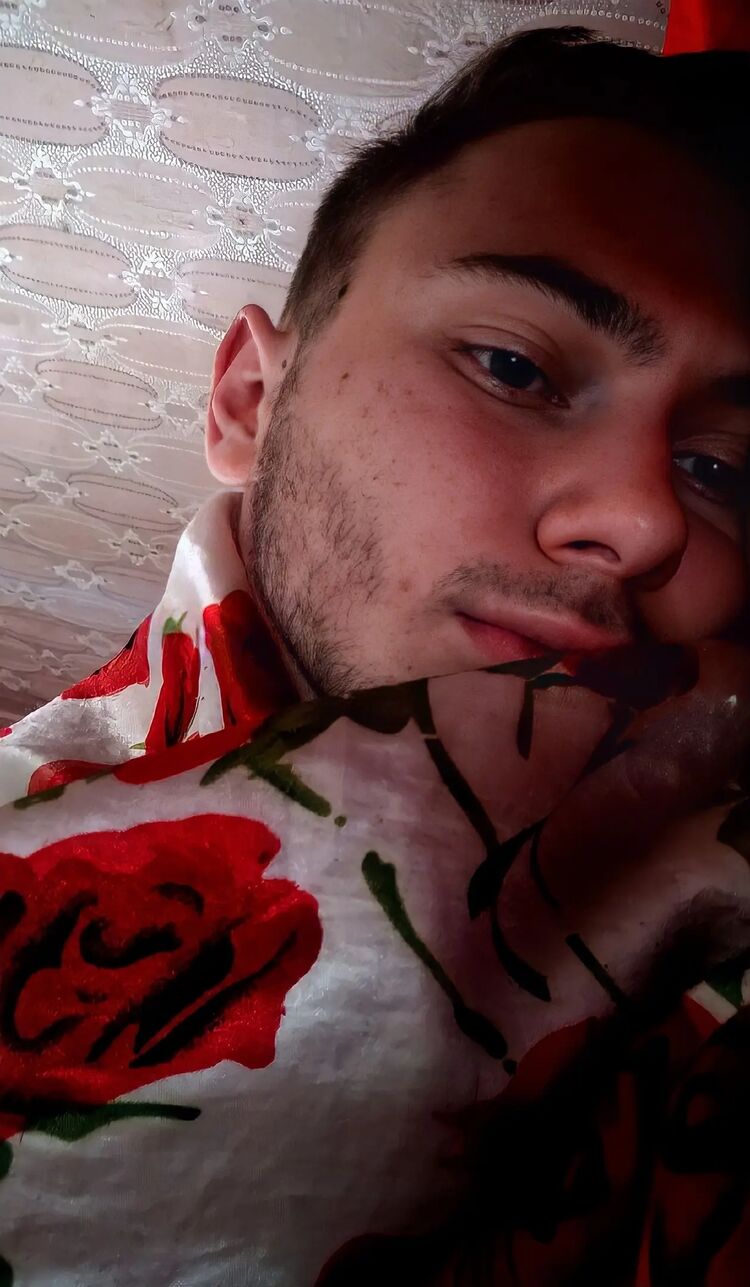 44891860  , 27 ,    