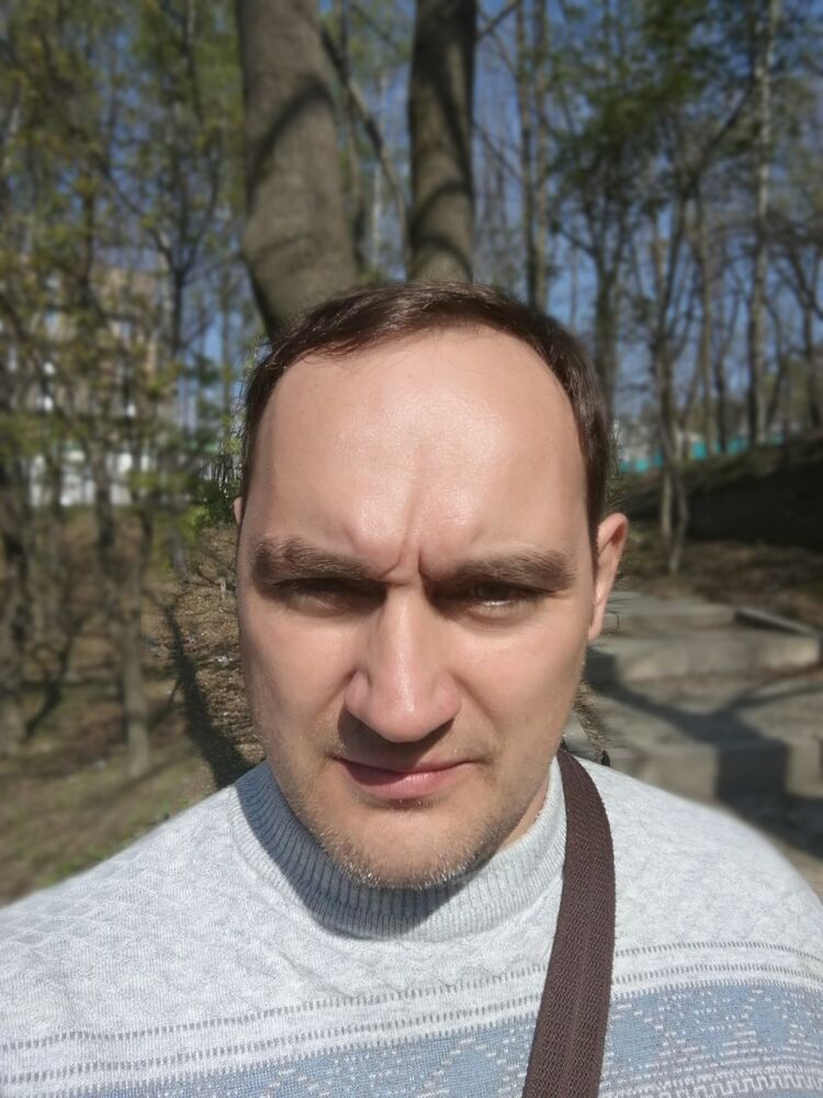  18893580  Pavel, 45 ,    