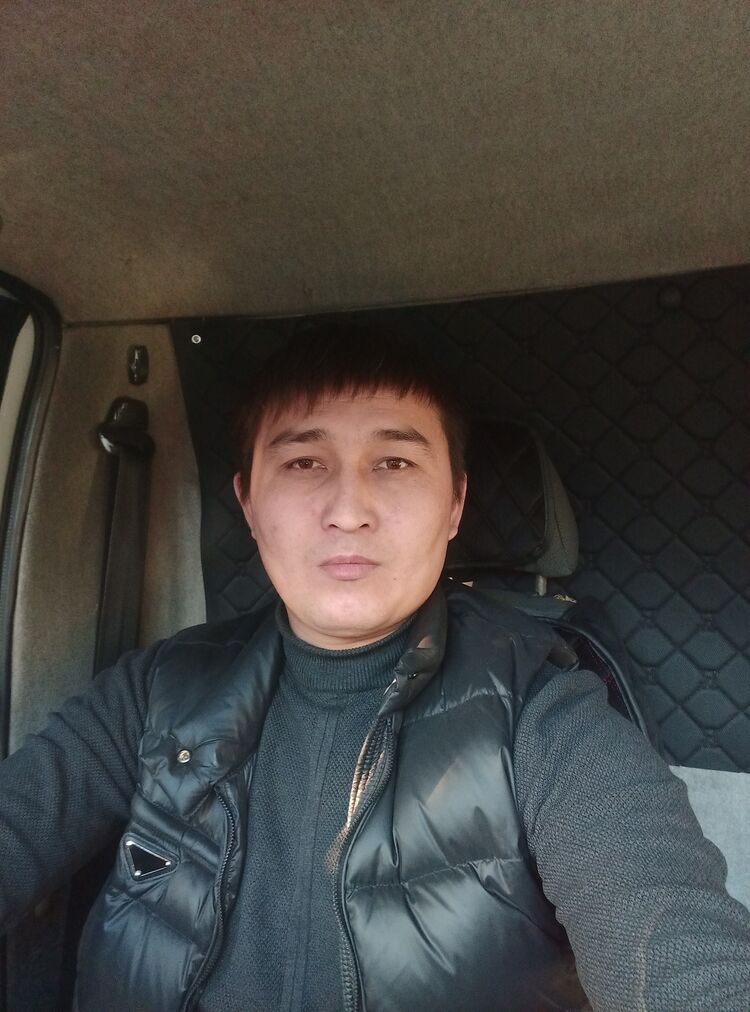  44742200  Bekzod, 38 ,    