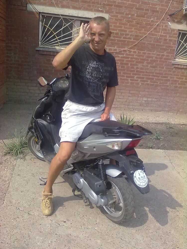  15849270  Dima, 53 ,     