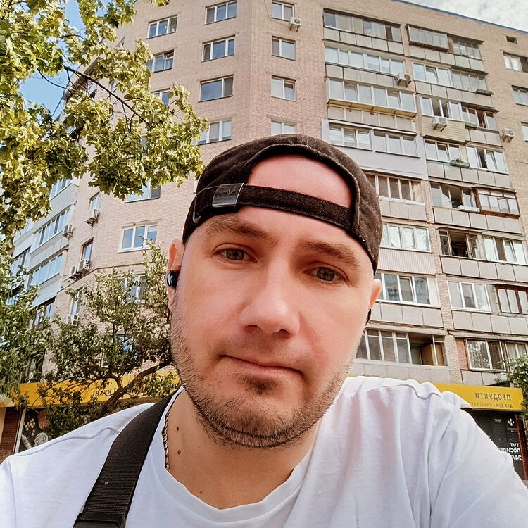  47130010  VOLODYMYR, 34 ,    
