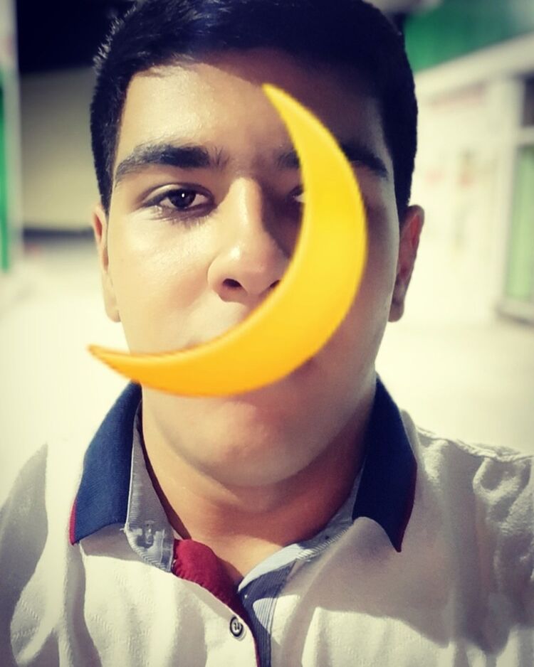  ,   Maxim, 31 ,   ,   , c , 