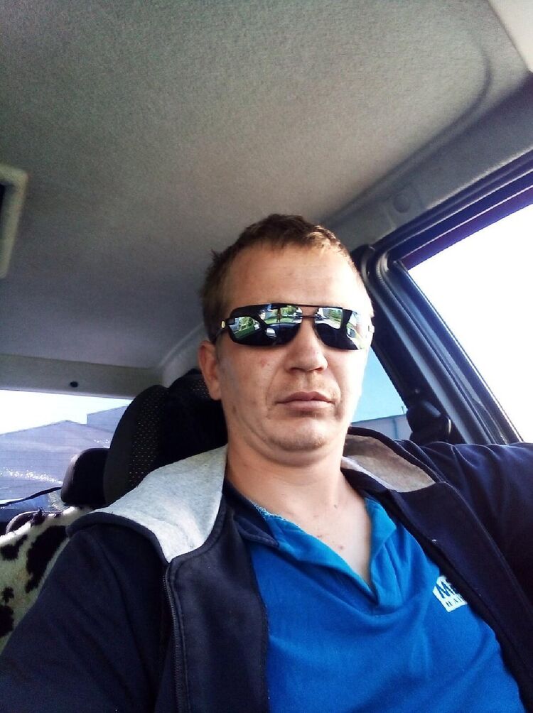  52874490  , 32 ,    