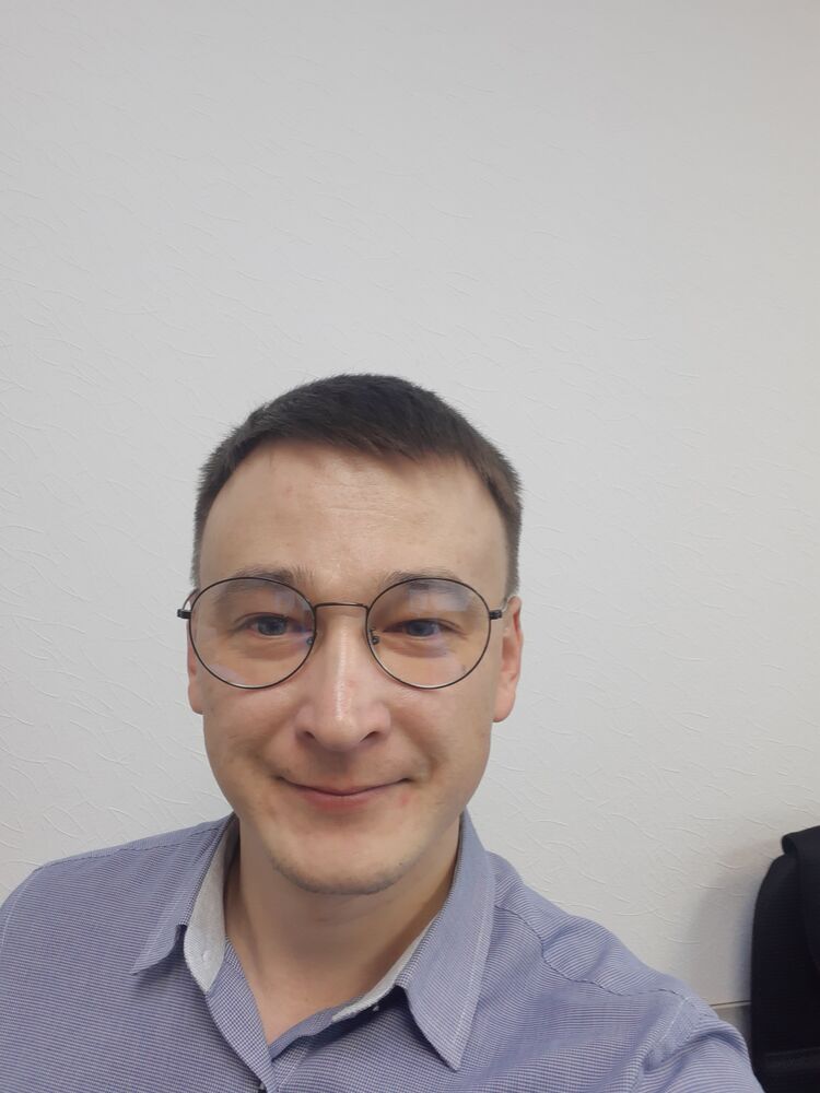  41713940  Rafis, 34 ,    