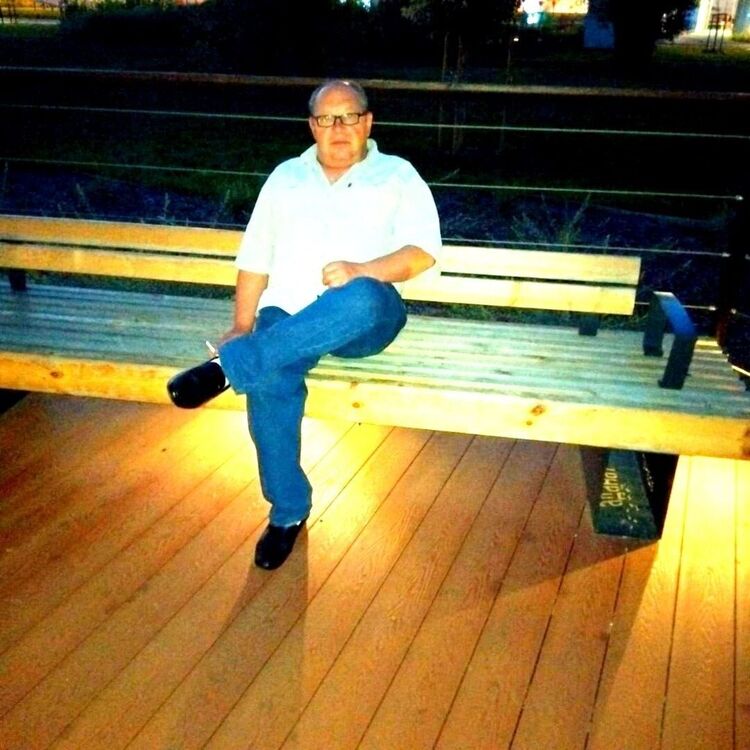 53538400  Alexsandr, 62 ,    