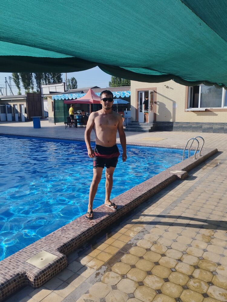  ,   Nurik, 29 ,  