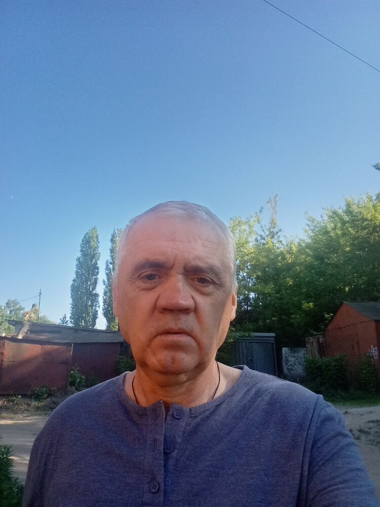  43901910  , 56 ,    