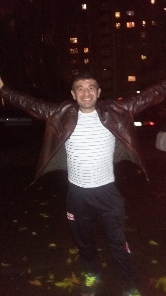  7638370  Mamuka, 51 ,    