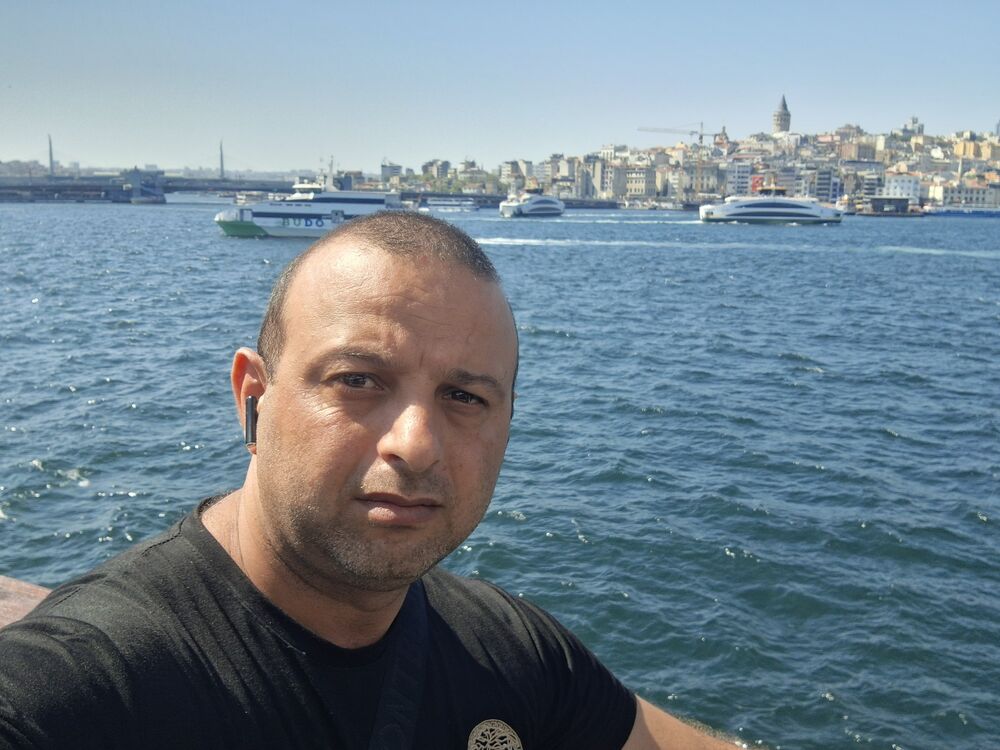  52914840  Namiq, 36 ,    