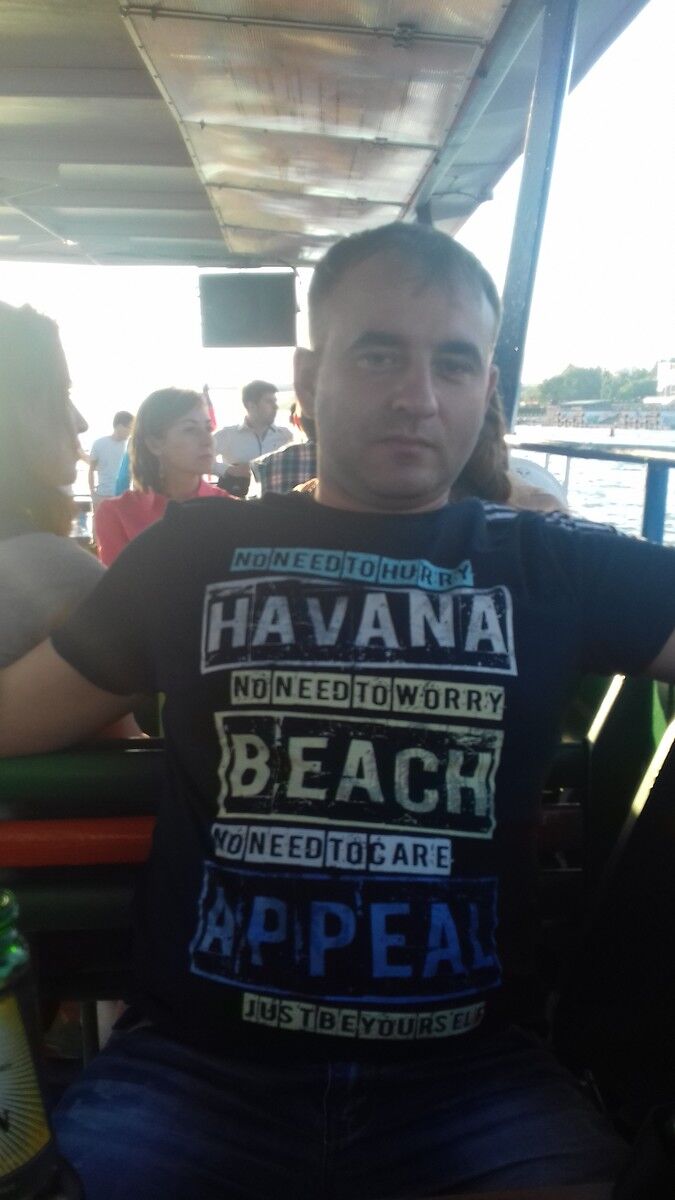 18001670  Gosha, 40 ,    