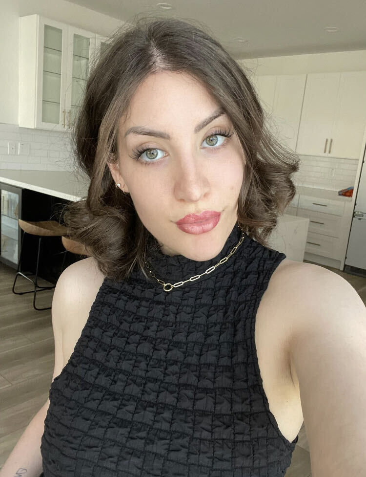  ,   Linda, 33 ,   ,   