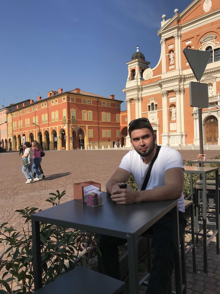  Novellara,   , 31 ,   ,   , c , 