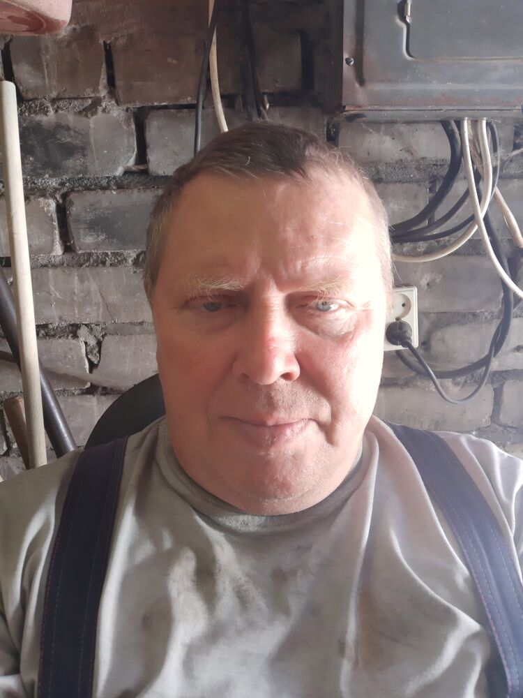  43964180  , 57 ,    