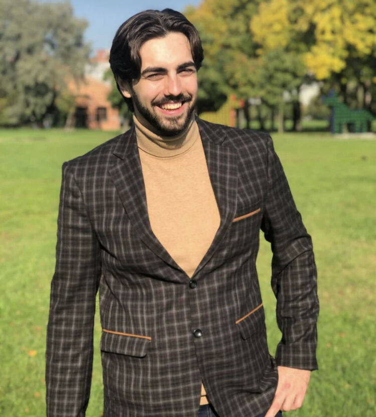  ,   Valentin, 29 ,   ,   