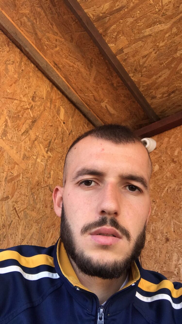  ,   Florian, 25 ,   ,   