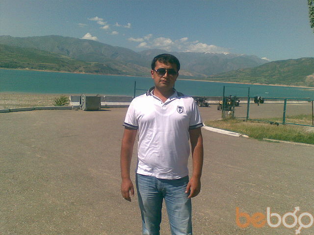  1048750  Akbar28, 42 ,    