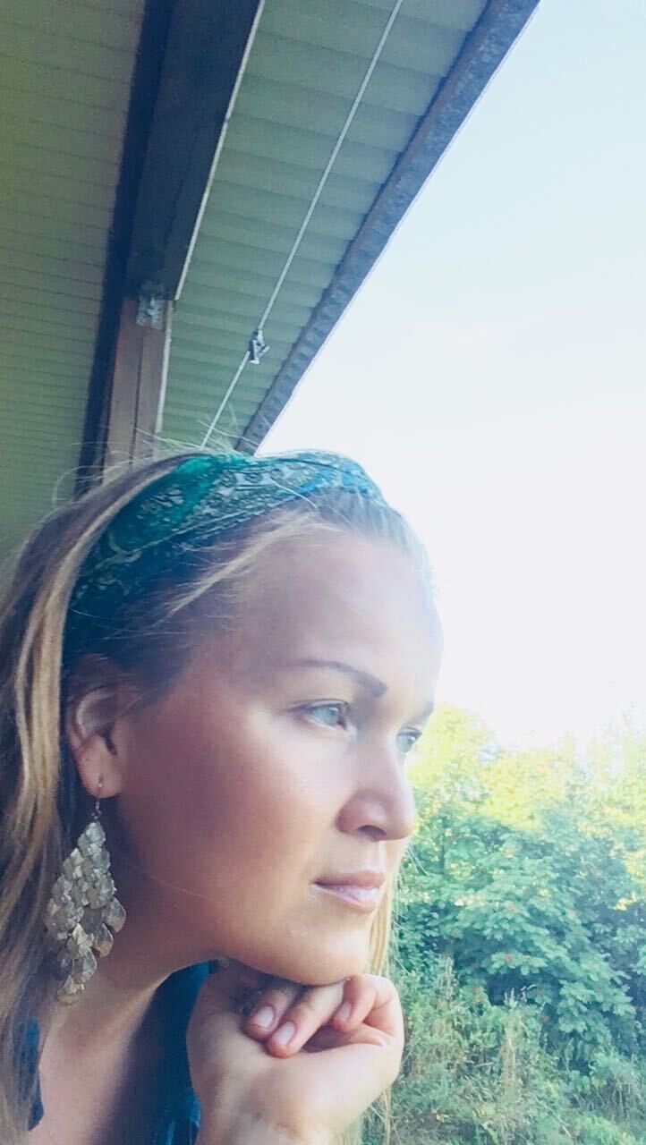  51536980  Elvira, 40 ,    